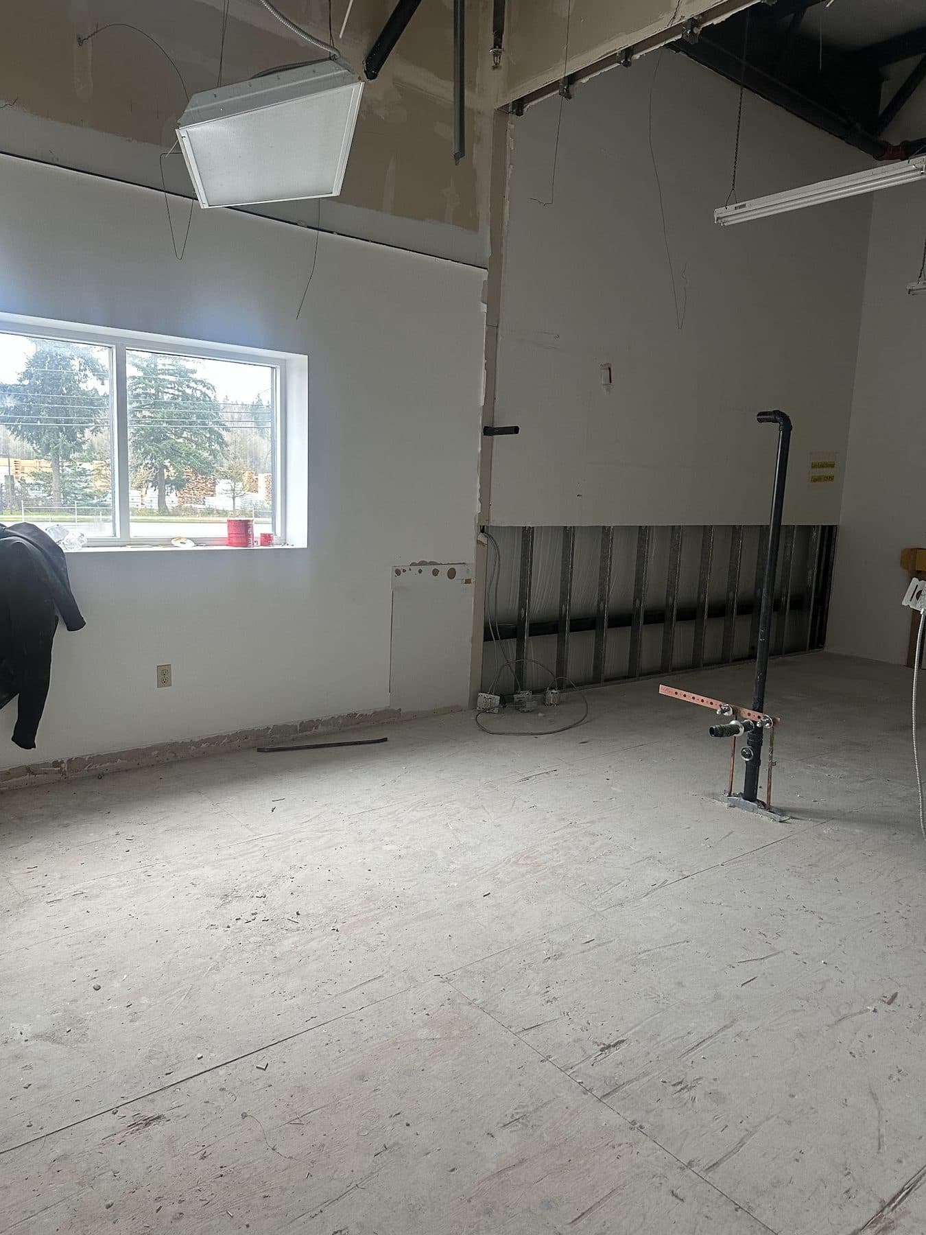 Shop construction photograph from the Arlington tenant improvement.